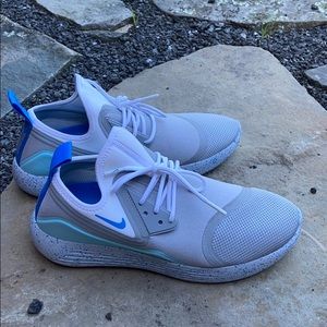 Brand new nike sneakers!